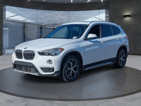 Used 2018 BMW X1 sDrive28i w/ Convenience Package image 2