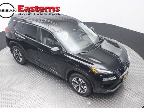 Used 2023 Nissan Rogue SV AWD/4WD image 3