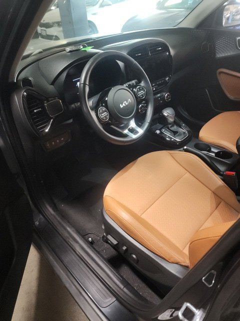 Certified 2024 Kia Soul EX w/ Option Group 015 FWD image 7