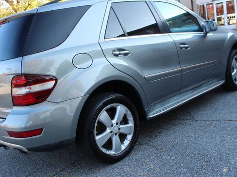 Used 2011 Mercedes-Benz ML 350 2WD image 25
