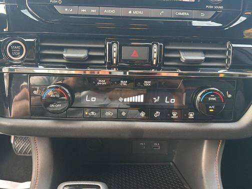 Used 2024 Nissan Pathfinder Rock Creek AWD/4WD image 21