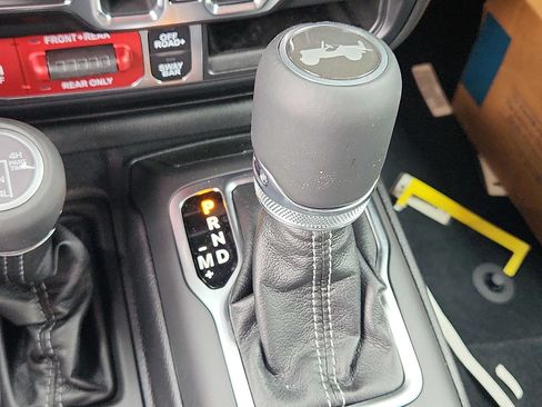 New 2026 Jeep Wrangler Unlimited Rubicon AWD/4WD image 10
