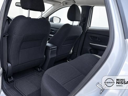 Used 2025 Nissan Kicks S FWD image 10