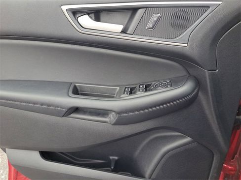 Certified 2024 Ford Edge SEL w/ Convenience Package image 20