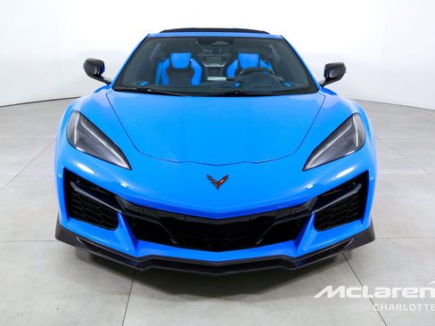Used 2024 Chevrolet Corvette Z06 RWD image 5