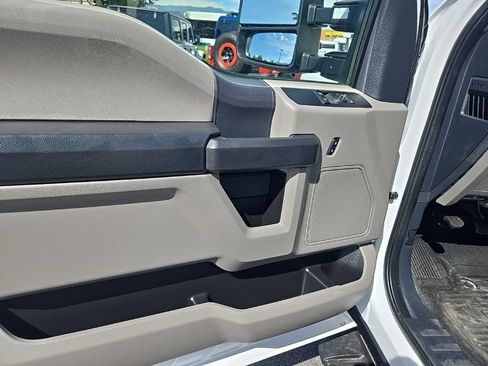Used 2022 Ford F350 XL w/ STX Appearance Package AWD/4WD image 9