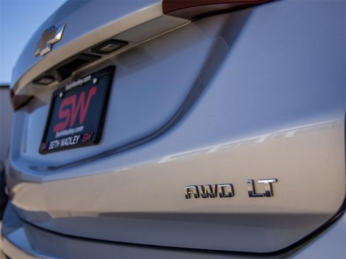 Used 2021 Chevrolet Equinox LT image 10