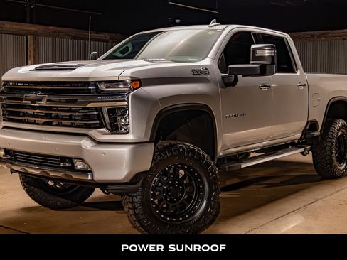 Used 2022 Chevrolet Silverado 2500 High Country w/ Technology Package image 5