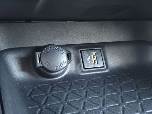 Used 2024 Toyota RAV4 XLE AWD/4WD image 24