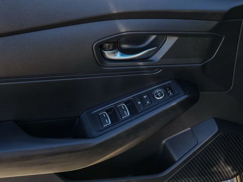 Used 2025 Honda Accord LX image 23