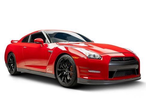 Used 2015 Nissan GT-R Premium AWD/4WD image 7