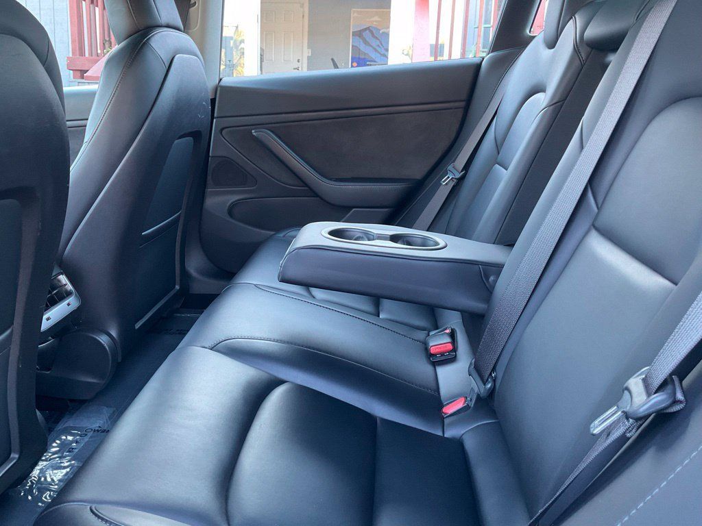 Used 2018 Tesla Model 3 Performance AWD/4WD image 32