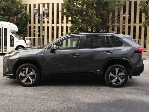 Used 2023 Toyota RAV4 SE w/ Weather & Moonroof Package image 13