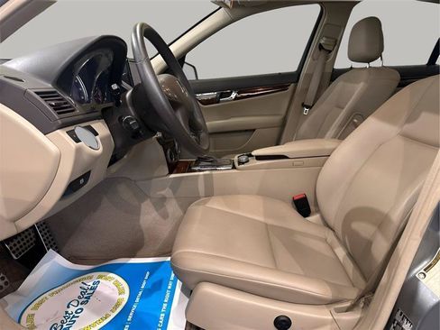 Used 2011 Mercedes-Benz C 300 4MATIC Sedan image 11