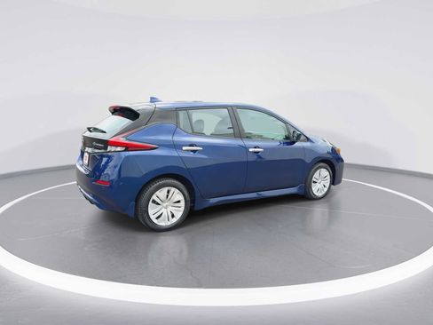 Used 2022 Nissan Leaf S FWD image 8