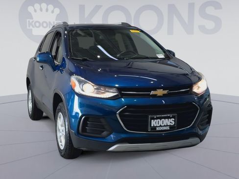 Used 2019 Chevrolet Trax LT w/ Driver Confidence Package AWD/4WD image 4