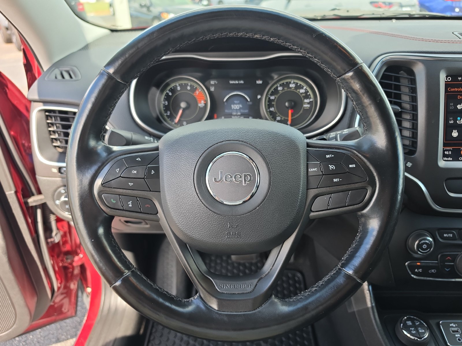Used 2021 Jeep Cherokee Trailhawk w/ Sun, Sound & Nav Group AWD/4WD image 26