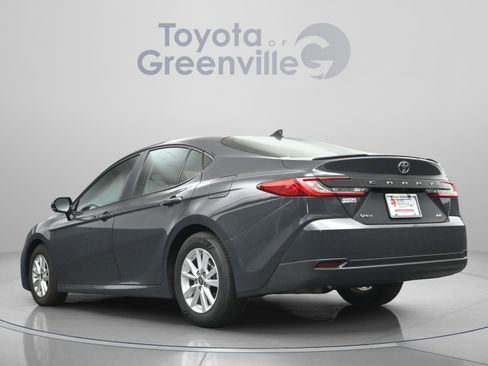 Used 2025 Toyota Camry LE FWD image 9