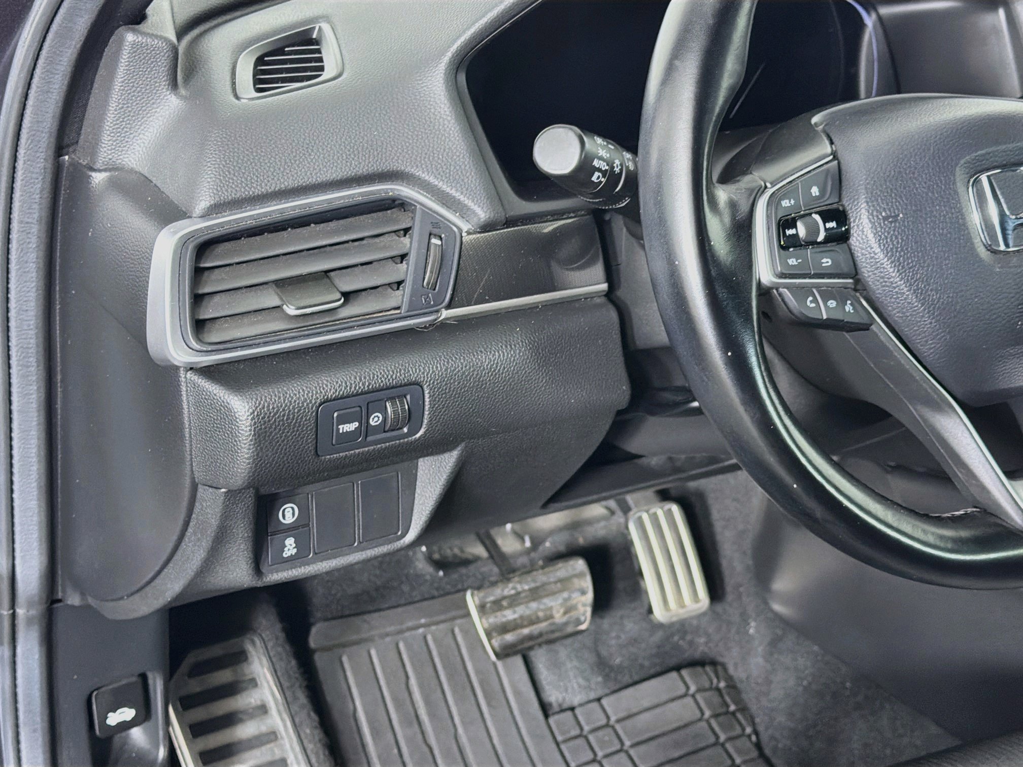 Used 2020 Honda Accord Sport image 16