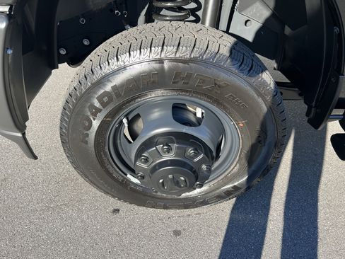 Used 2025 RAM 3500 Tradesman image 11