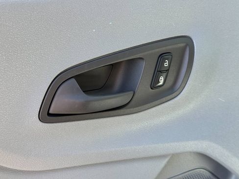 Used 2019 Ford Transit 150 148 Low Roof RWD image 13