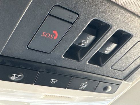 Used 2021 Nissan Rogue SL w/ Premium Package image 30