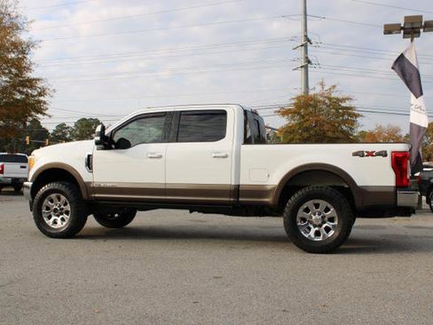 Used 2017 Ford F250 Lariat w/ Lariat Value Package image 8
