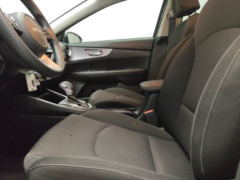 Used 2023 Kia Forte LXS FWD image 17