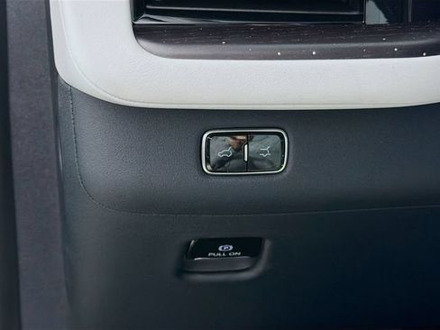 New 2026 Lincoln Navigator L Black Label AWD/4WD image 10