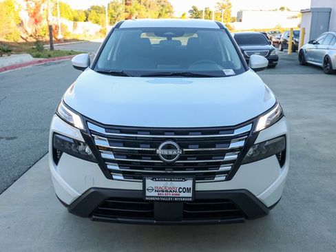 New 2026 Nissan Rogue SV image 9