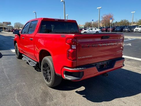 Used 2023 Chevrolet Silverado 1500 Custom image 5