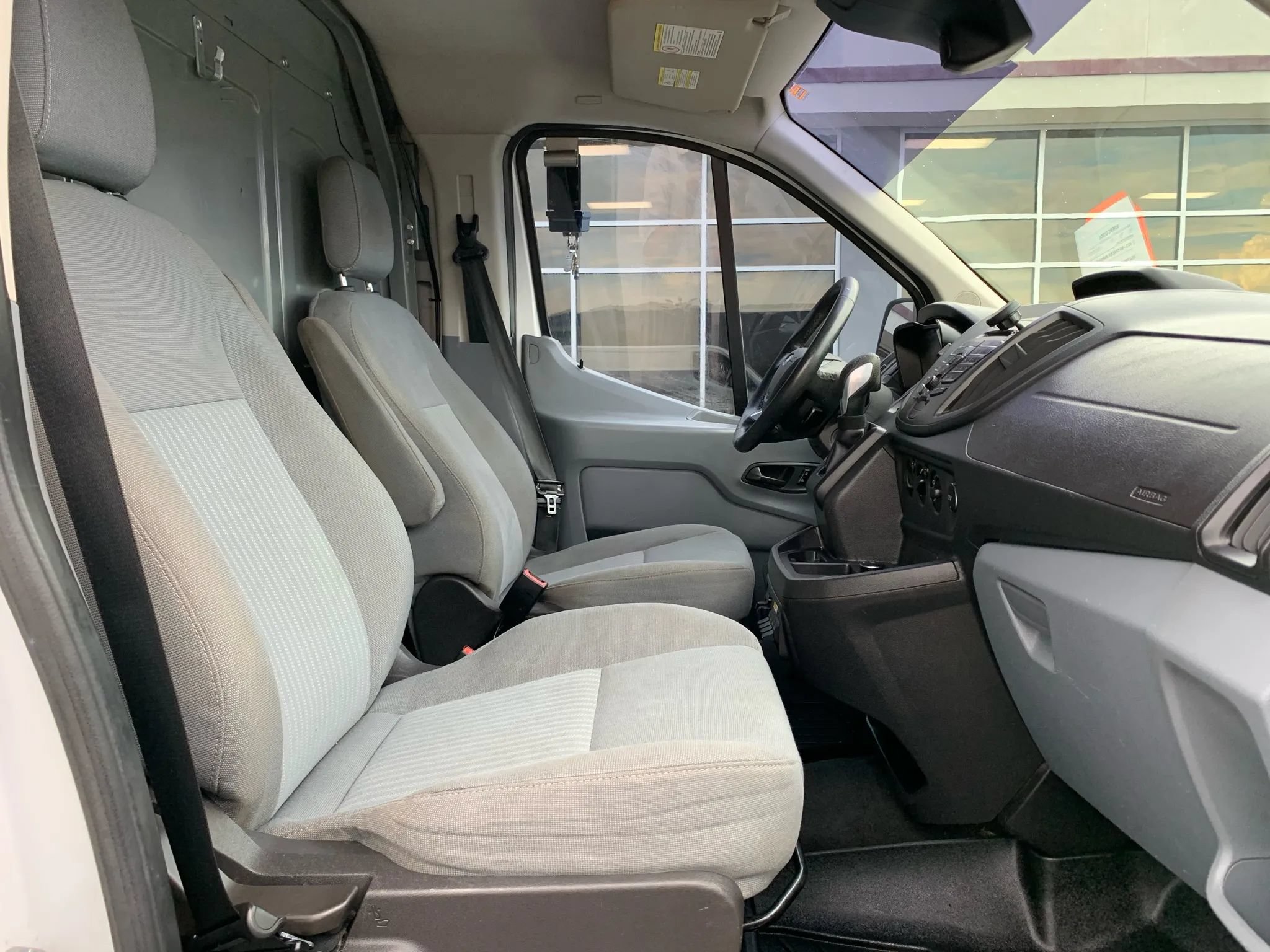 Used 2015 Ford Transit 250 130 Low Roof RWD image 24