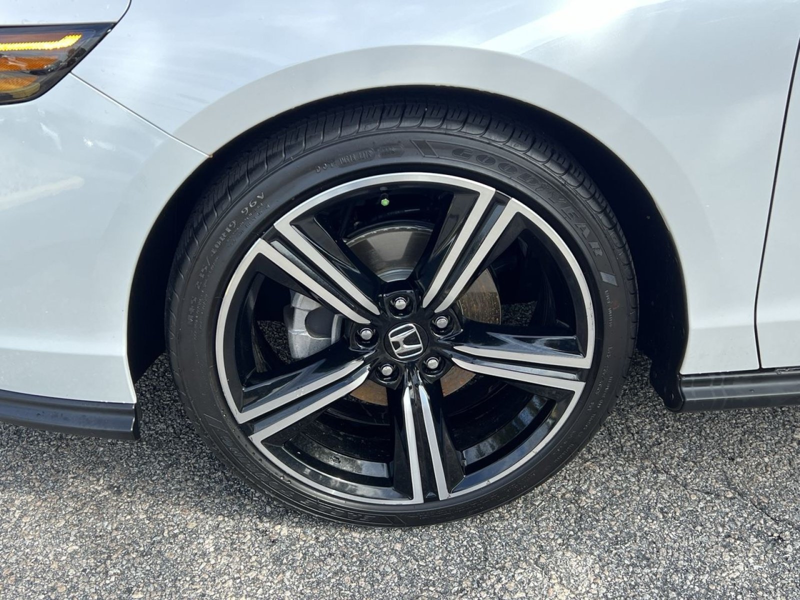 Used 2026 Honda Accord SE image 9