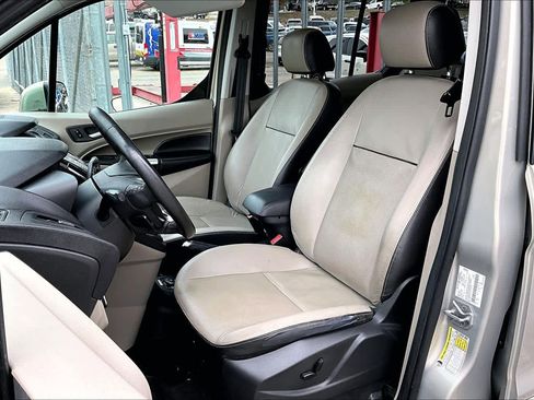 Used 2016 Ford Transit Connect Titanium image 7