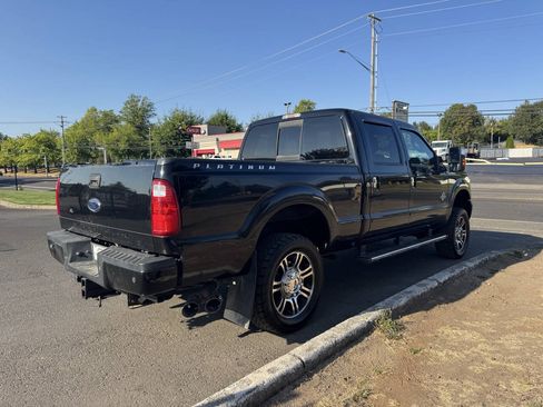 Used 2016 Ford F250 Platinum w/ FX4 Off-Road Package AWD/4WD image 3