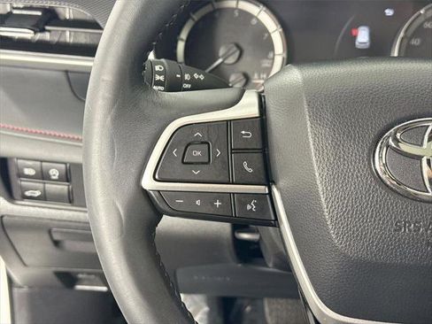 Certified 2024 Toyota Highlander XSE image 18