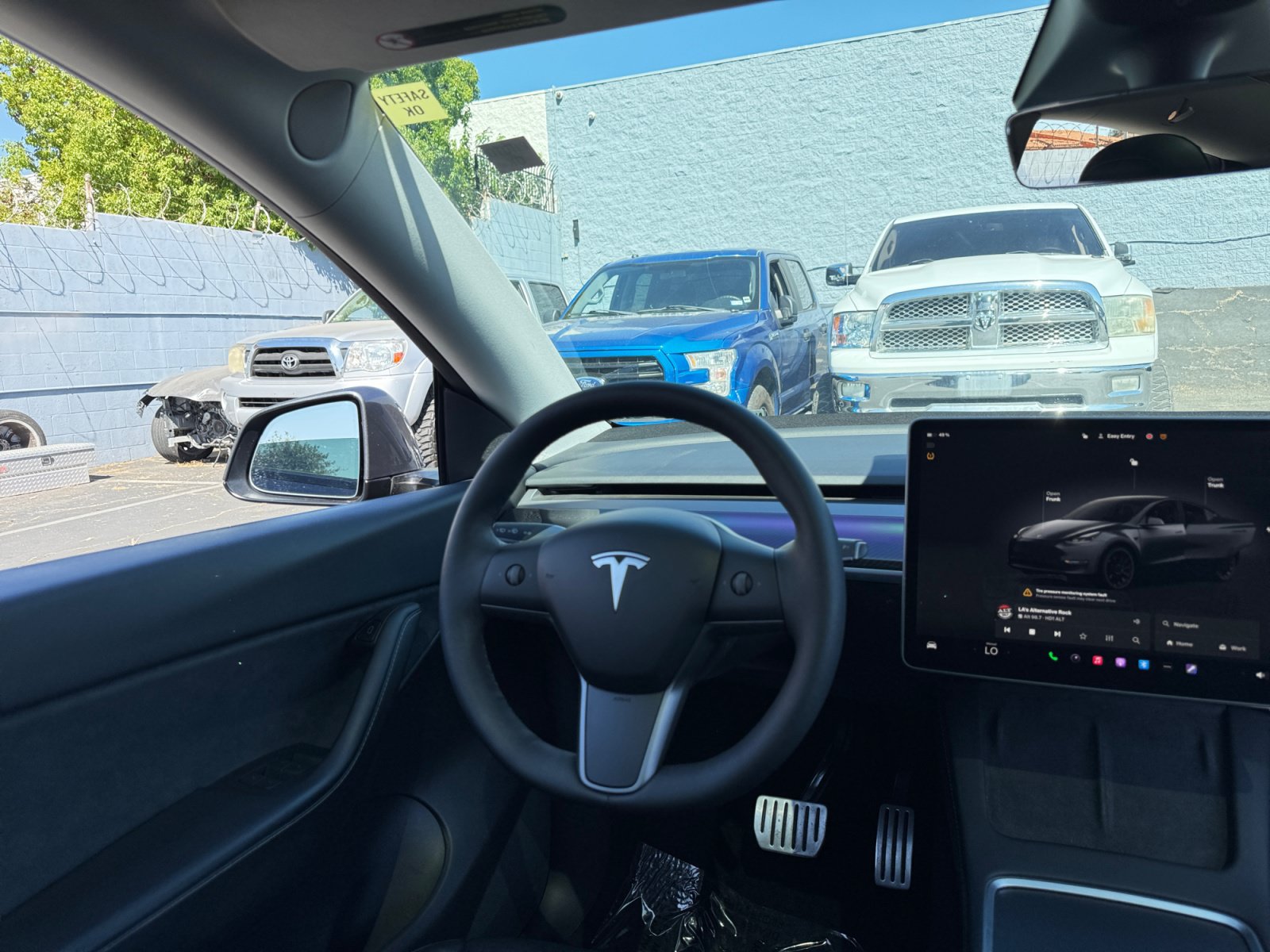 Used 2022 Tesla Model Y Performance AWD/4WD image 22