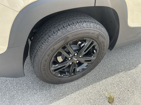 Used 2023 GMC Terrain AT4 w/ Infotainment Package II image 23