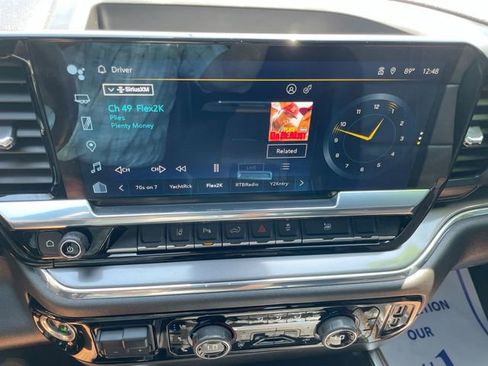 Used 2024 Chevrolet Silverado 2500 High Country w/ Technology Package image 21