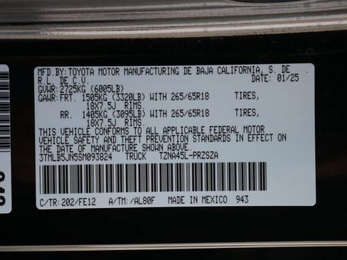 Used 2025 Toyota Tacoma TRD Sport AWD/4WD image 24
