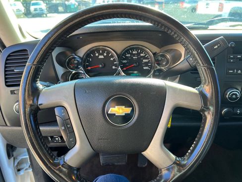Used 2013 Chevrolet Silverado 3500 LT w/ Convenience Package image 23