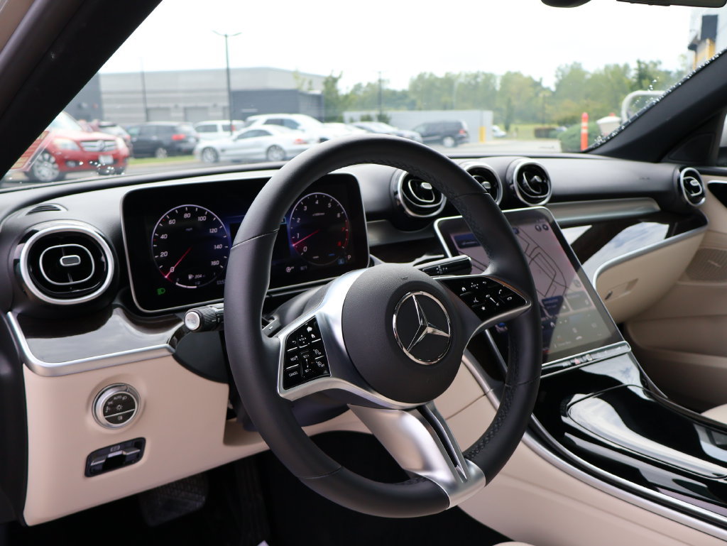 Certified 2023 Mercedes-Benz C 300 4MATIC Sedan image 39