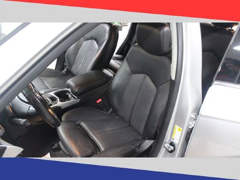 Used 2016 Cadillac SRX Luxury w/ Driver Awareness Package image 12