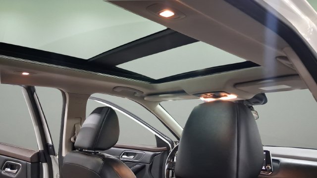 Used 2021 Nissan Rogue SV w/ Premium Package FWD image 16