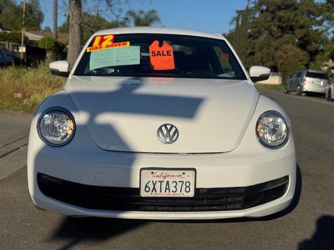 Used 2012 Volkswagen Beetle 2.5 image 2