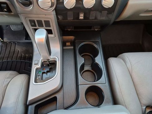 Used 2013 Toyota Tundra Grade w/ Tow Pkg image 41