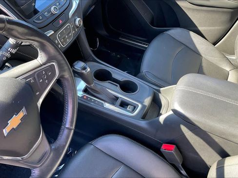 Used 2019 Chevrolet Equinox Premier image 17