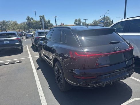 Used 2024 Audi Q8 e-tron Prestige w/ Prestige Package AWD/4WD image 4
