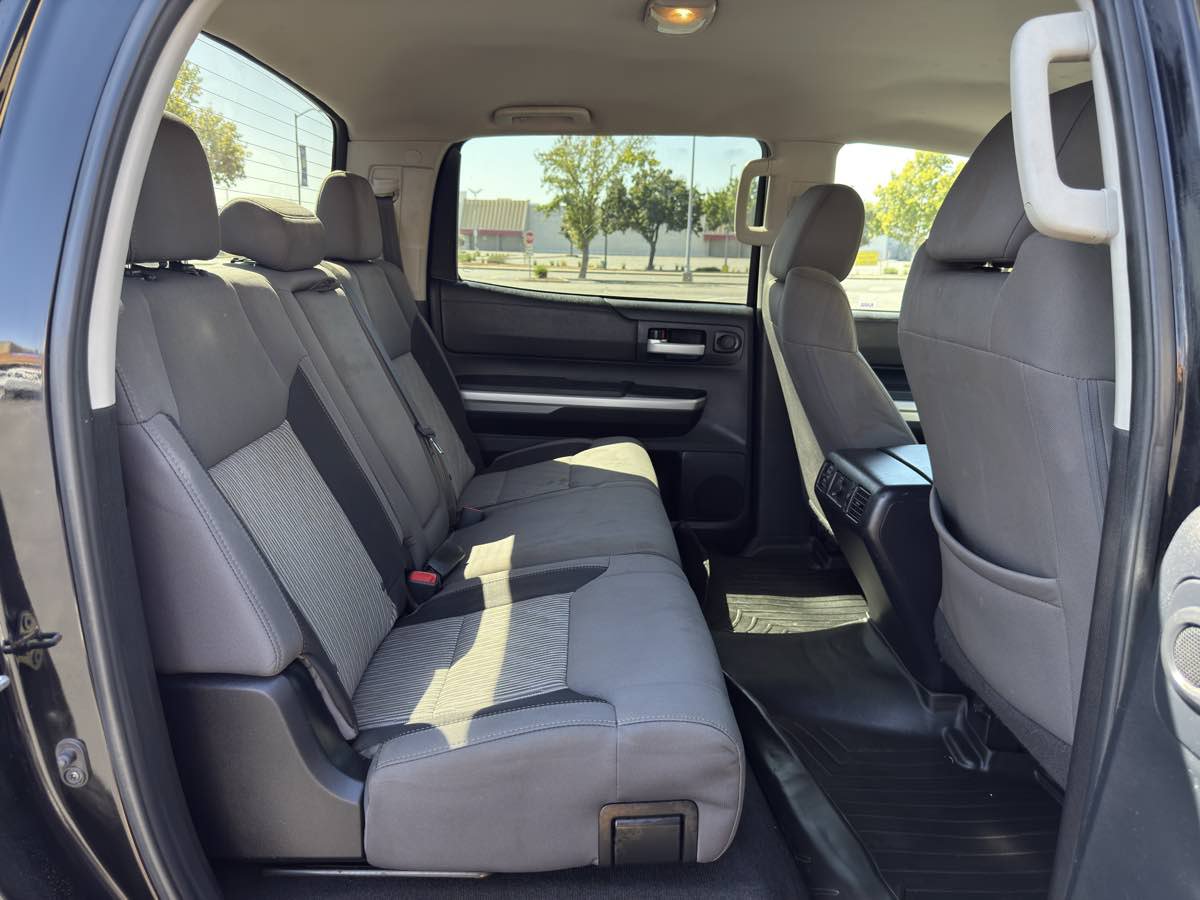 Used 2016 Toyota Tundra SR5 w/ SR5 Upgrade Package AWD/4WD image 23