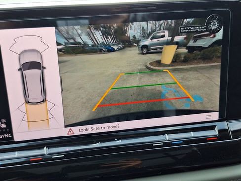 New 2026 Volkswagen Atlas Peak Edition image 16